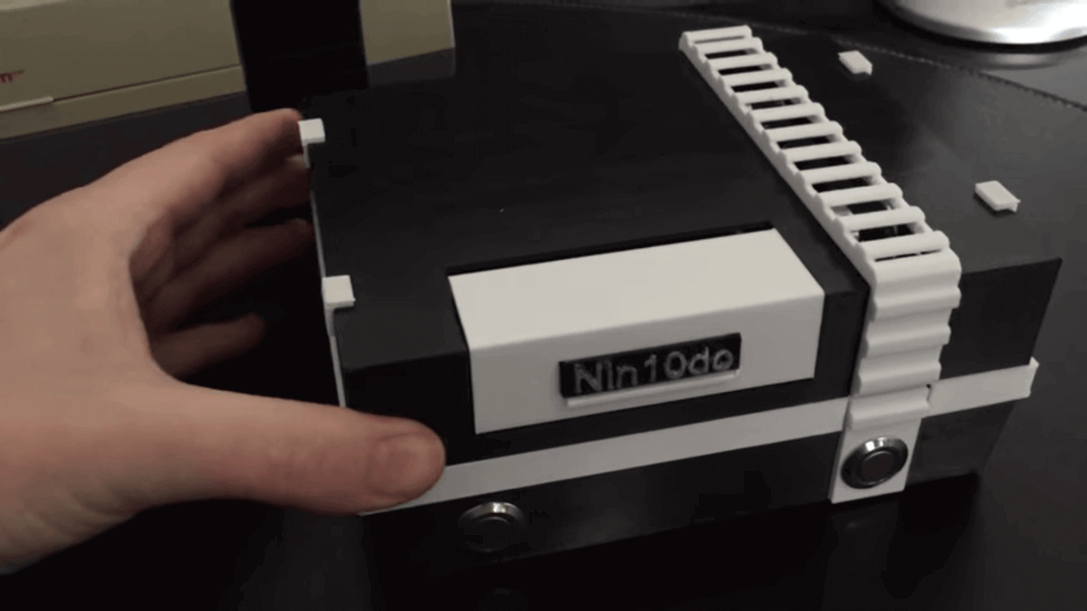 Photo de Boîtier RetroPie: La nin10do (boîtier Raspberry Pi pour Nintendo)