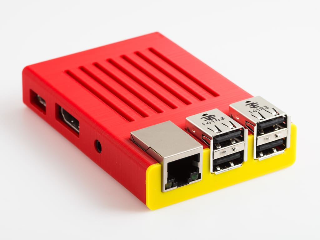 Imagen de Carcasa Raspberry Pi 3 personalizada para imprimir en 3D: Carcasa protectora bicolor