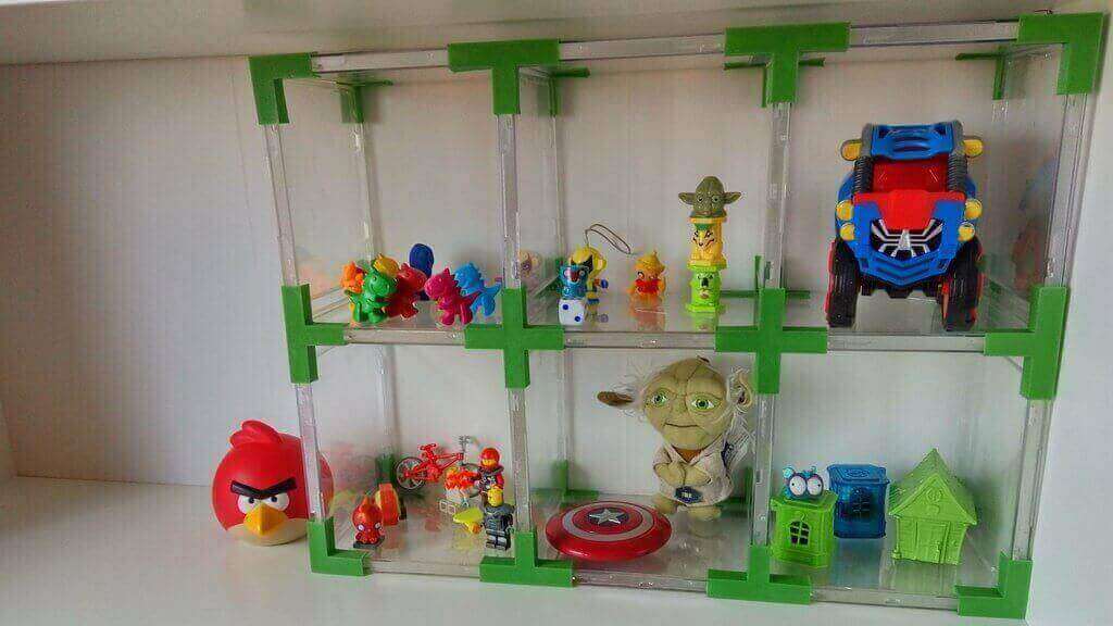Image of DIY Barbie Accessories: Doll House out of Old CD Cases