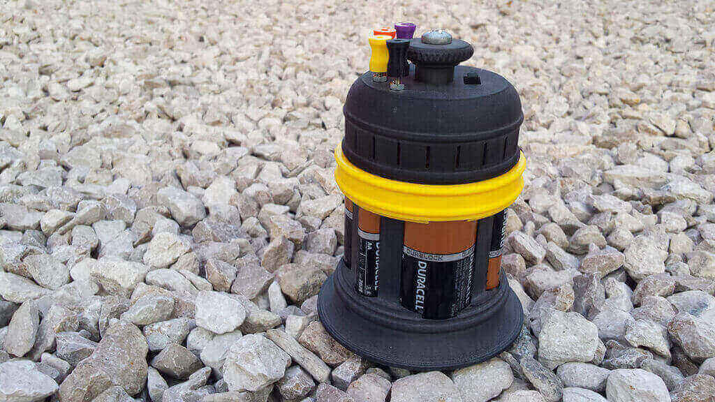 Image of Steampunk Props to DIY: Steampunk Multi-Voltage Battery Jar