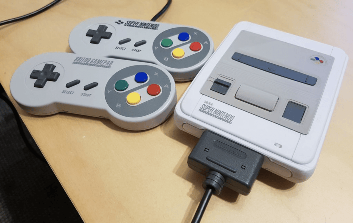 Image of DIY Raspberry Pi SNES Case: SNES Raspberry Pi Case (For Use With SNES Controllers)