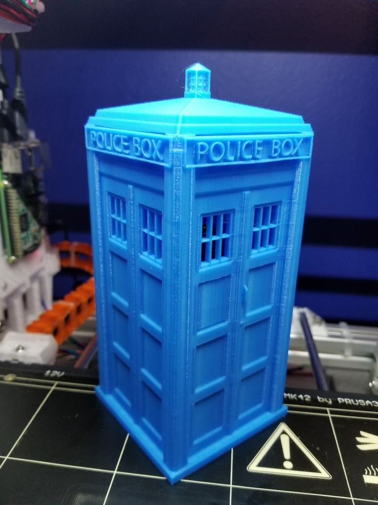 Imagen de Carcasa Raspberry Pi 3 personalizada para imprimir en 3D: Carcasa Raspberry Pi 3 TARDIS