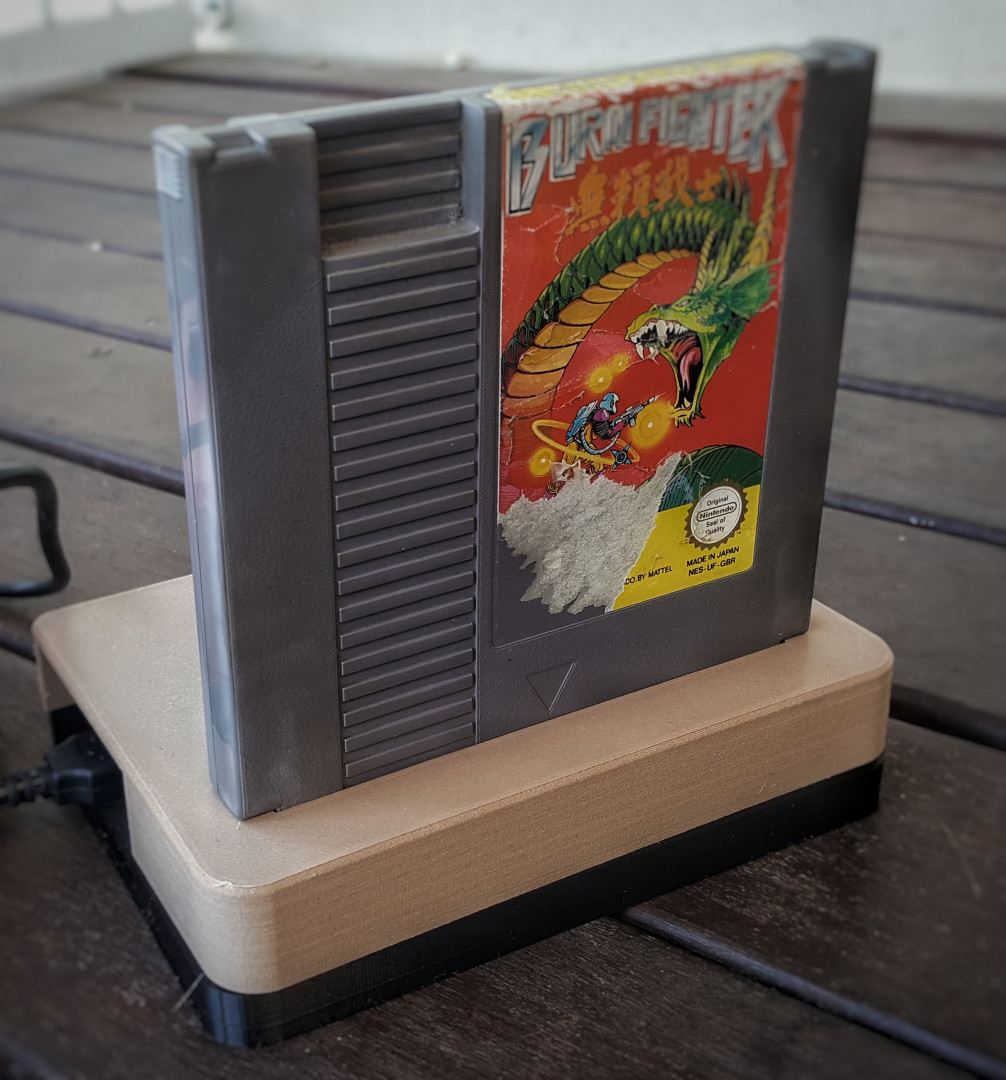 Imagen de Carcasa Raspberry Pi 3 personalizada para imprimir en 3D: Soporte de cartucho de la consola NES