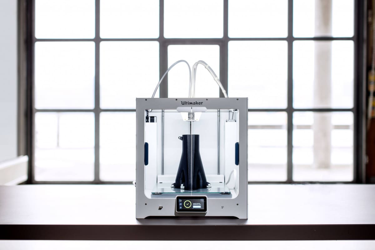 Photo de Imprimante 3D Ultimaker S5 : points-clés: Fiche technique