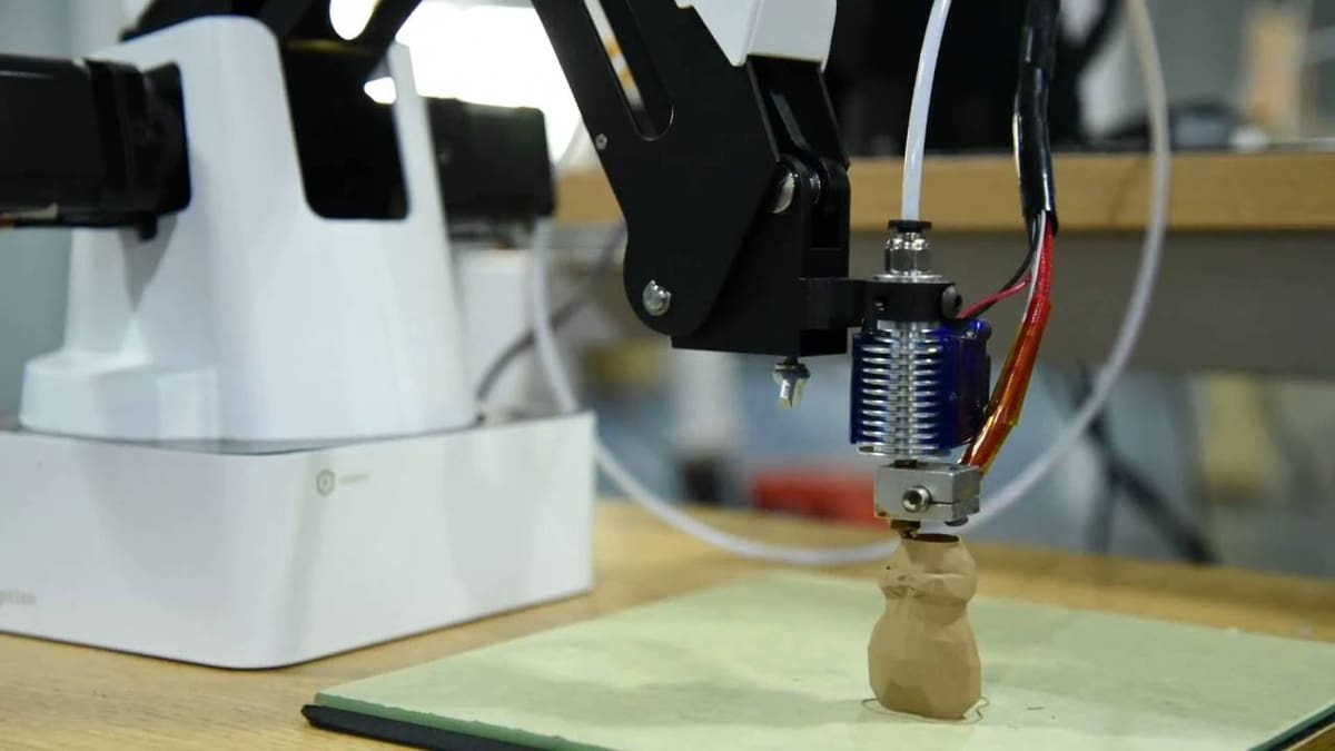 Image of DOBOT Magician Robotic Arm: Review the Specs: Features