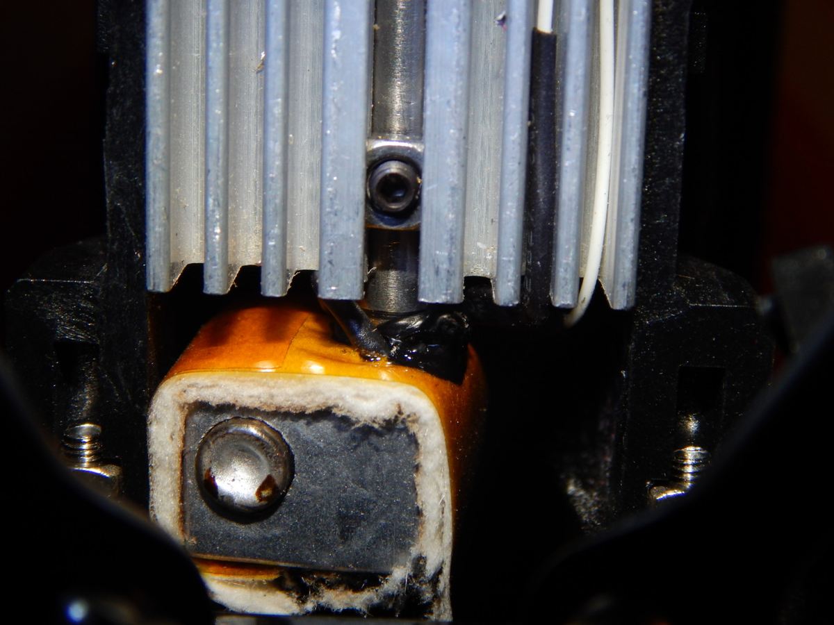An oozing hot end.