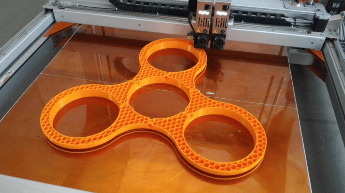 The spinner, mid-print.