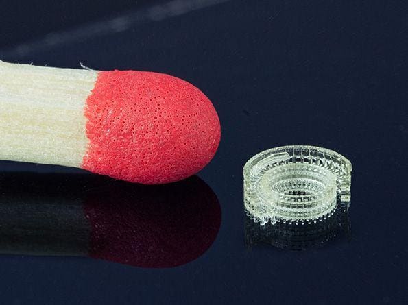 Ultra high resolution, very small 3D print