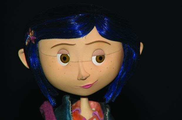 Animated face of Coraline before removal of the component line.