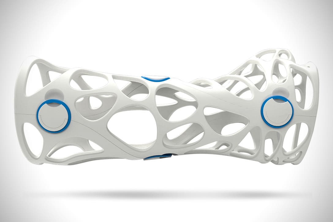 A specially-constructed cast.