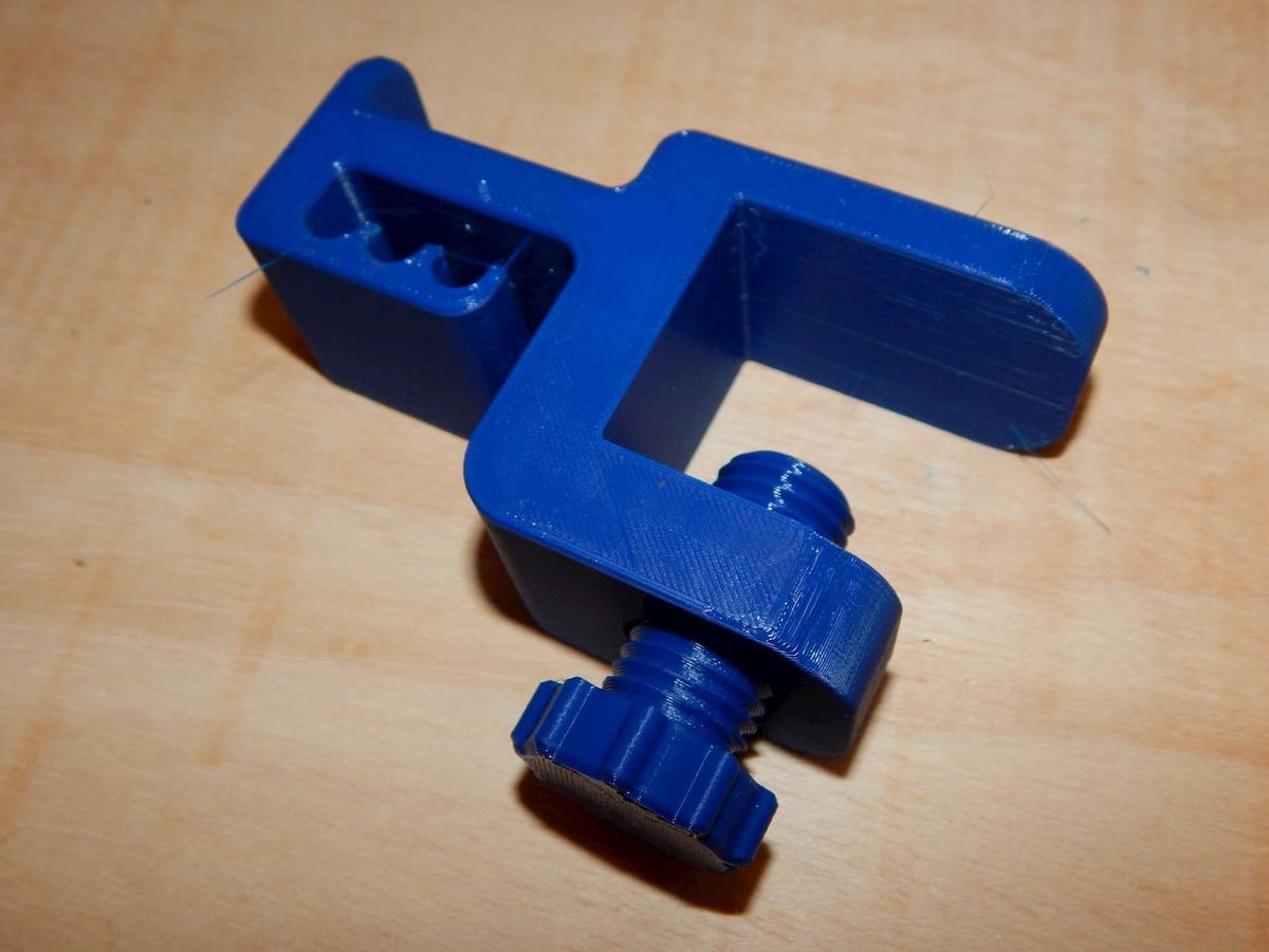 The assembled headphone holder.