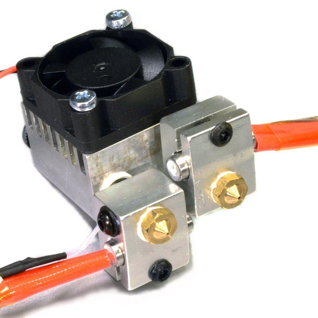 Dual hot ends on a single carriage.