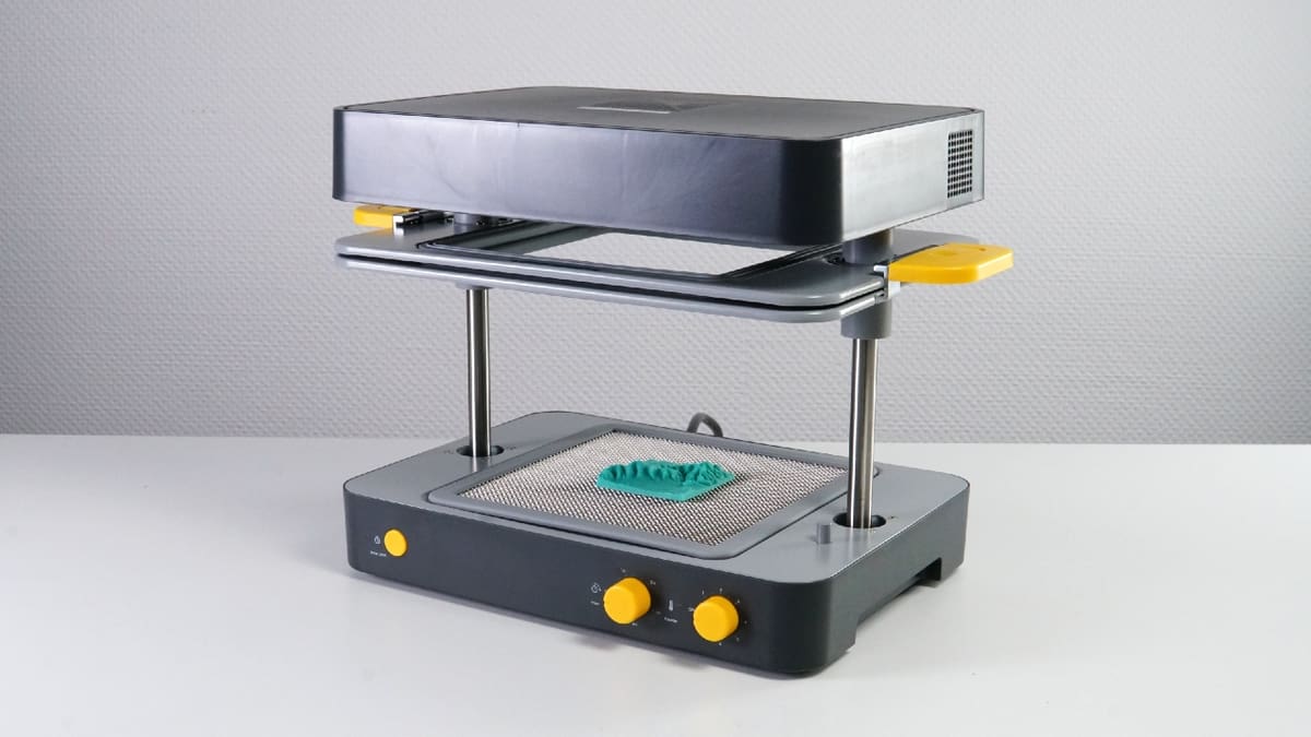 Image of Mayku Formbox Vacuum Former: Hands On: Features