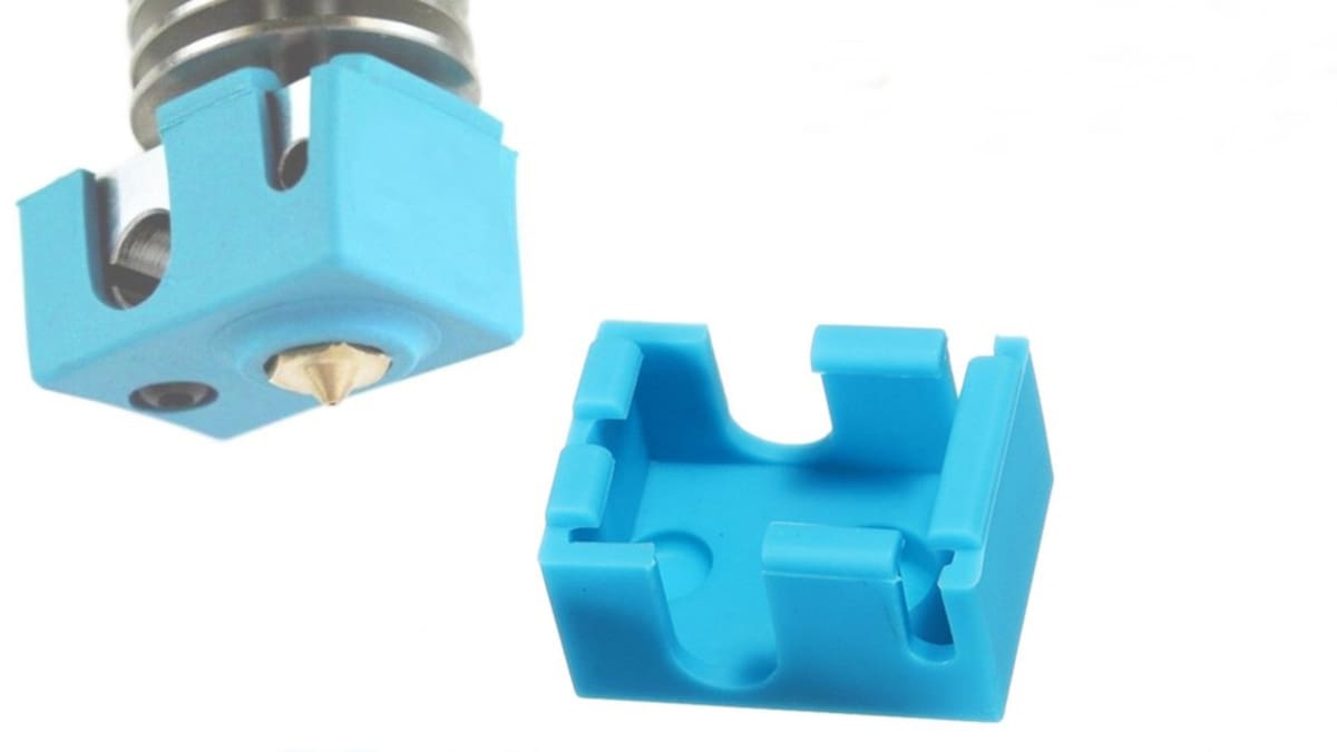 A silicone nozzle doesn't just add color to your rig, but protects against small accidents.
