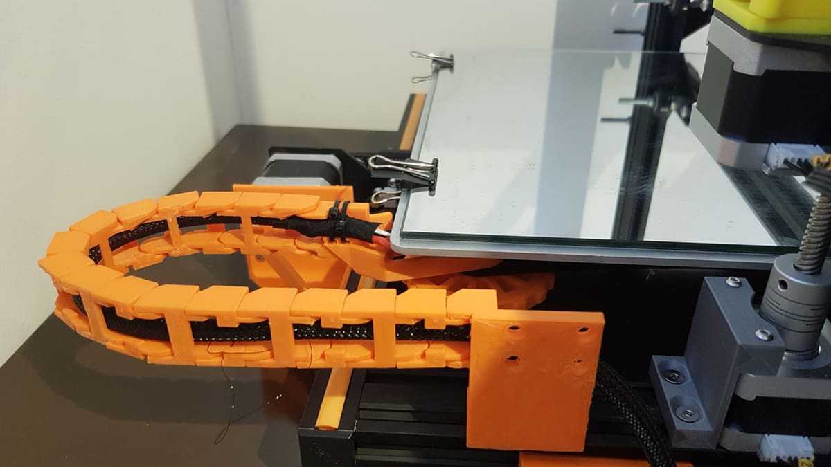 A drag chain installed on the Y-axis of the CR-10 S5.