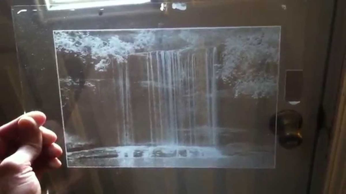 Laser Engraving Photo on Glass