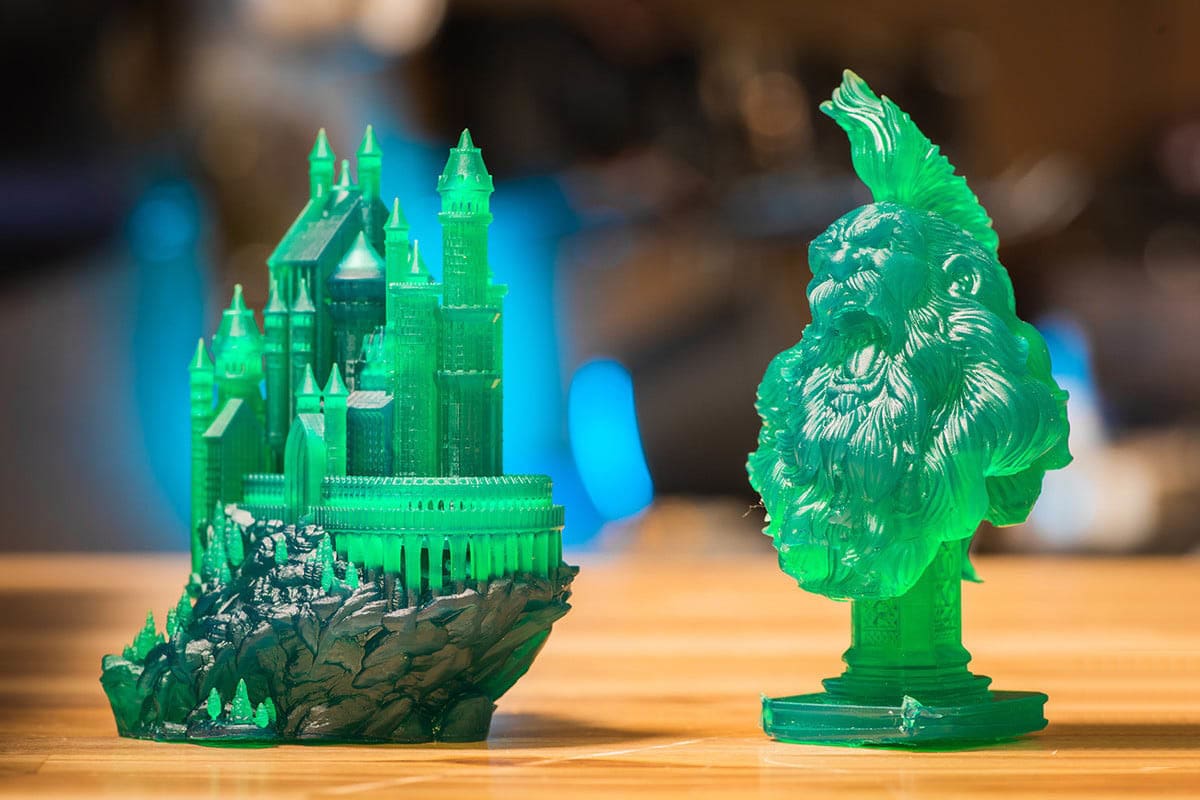 The Photon does an excellent job with both buildings and busts