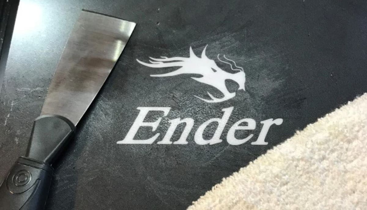 Bild von: Vorbereitung von Druckplatte und Extruderdüse