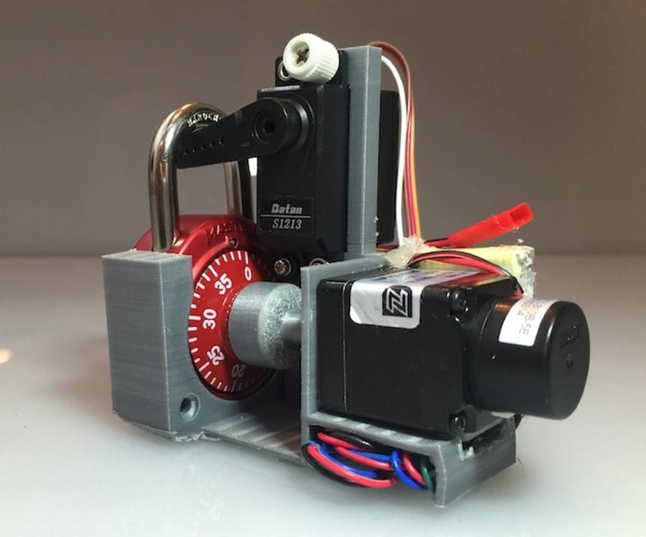 The automatic combination lock breaker