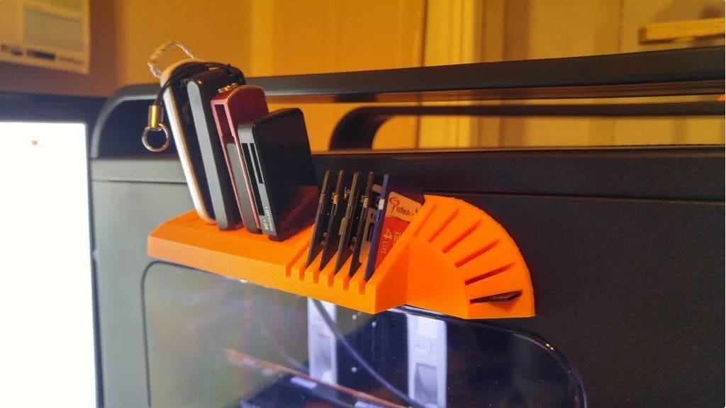 This magnetic mount can stick to your CPU
