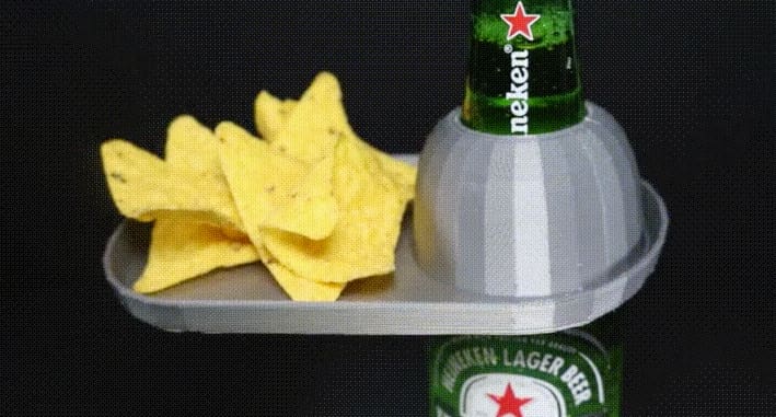 Image of: Party Accessories: Plate With Drink Holder