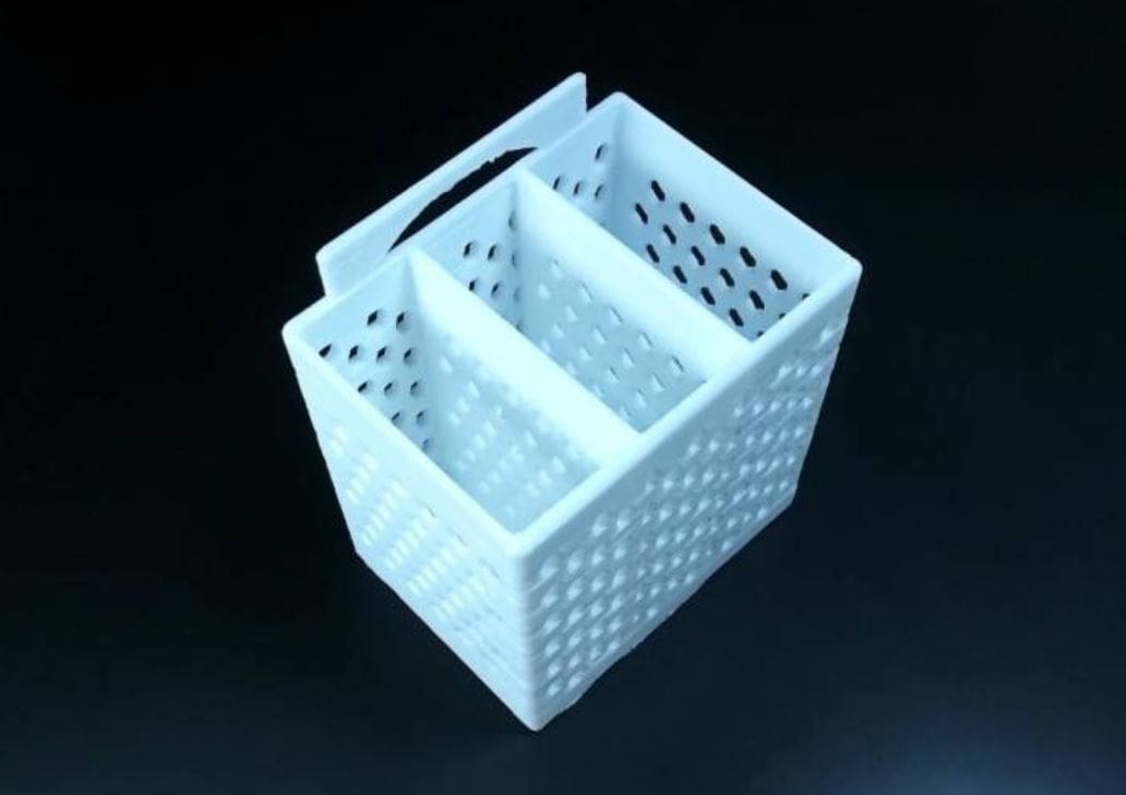 Now your cutlery will be well organized at a picnic