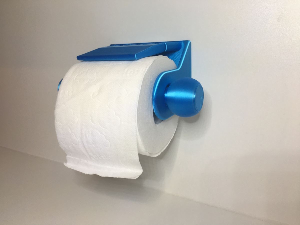 Elegant and easy to put together, with a flap on top