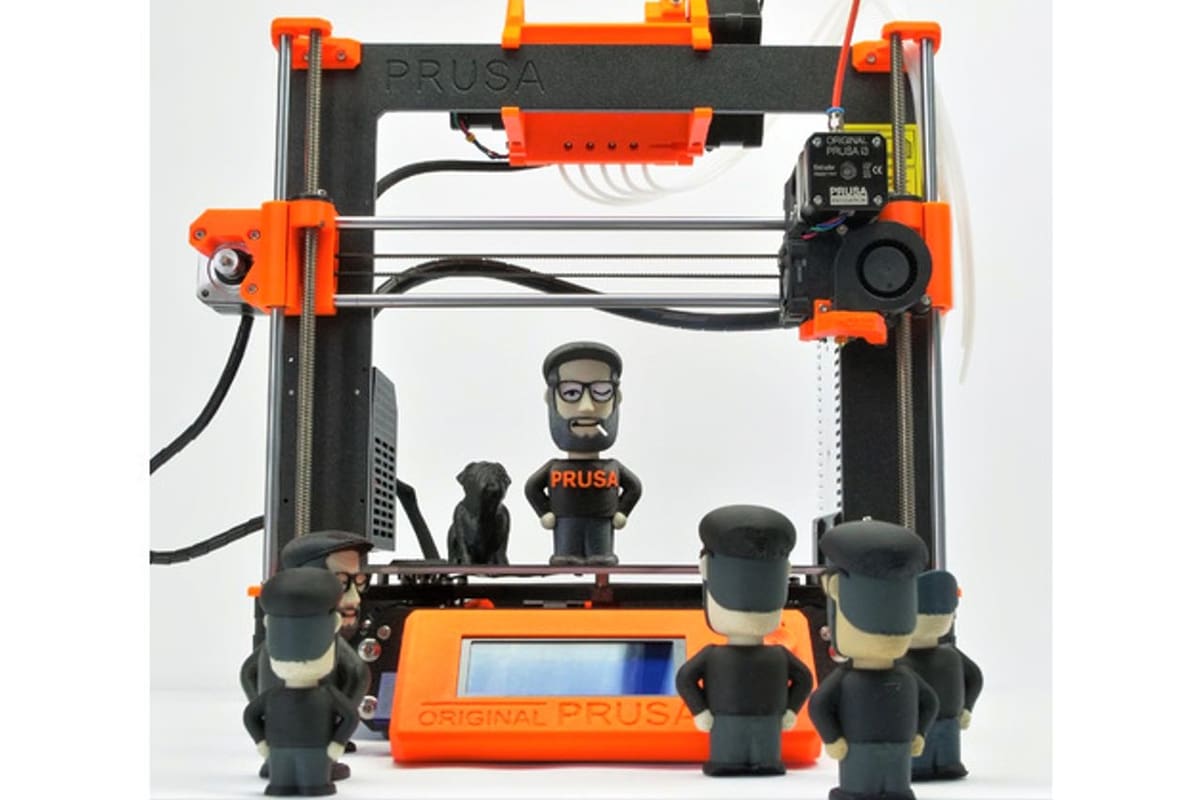Image of: Perusing Prusa's Prints