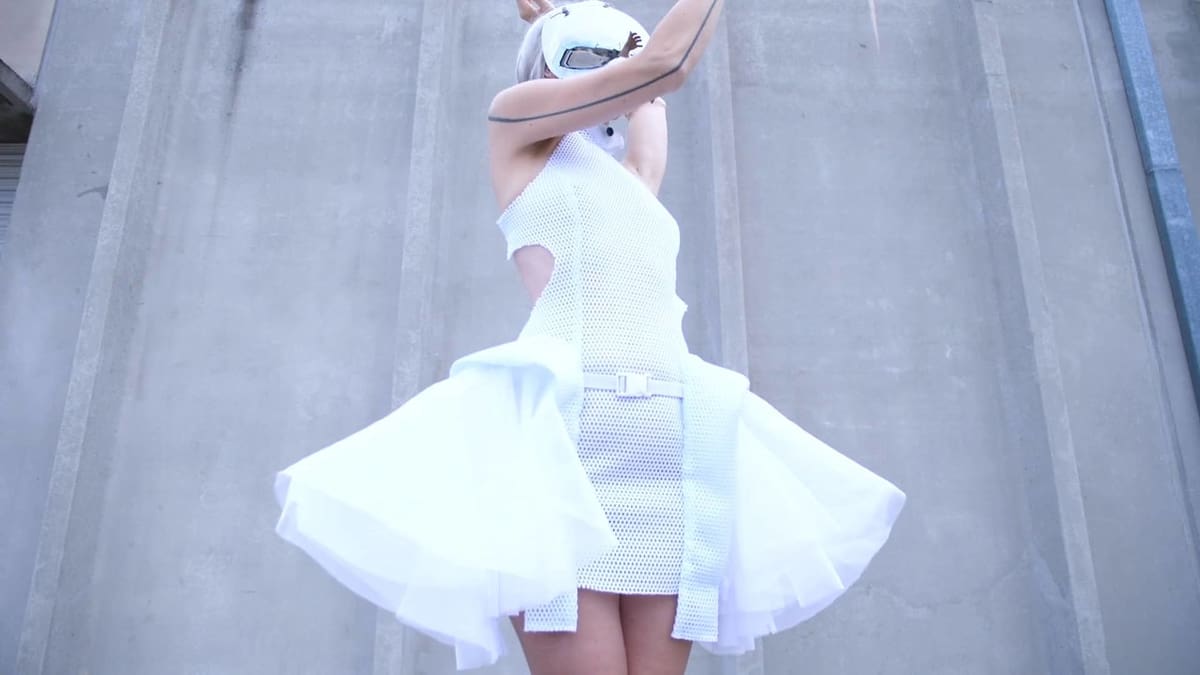 A beautiful and wearable combination of 3D printing and technology