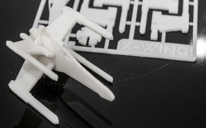 There's just six pieces that make up this X-wing