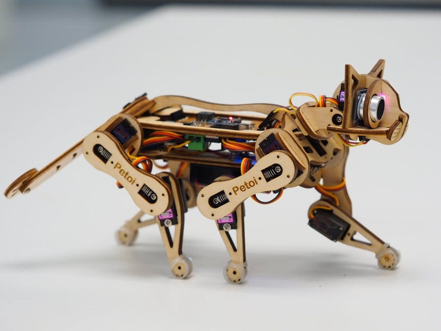 Imagen de Proyectos con Arduino / Proyectos de Arduino: Gatito robot