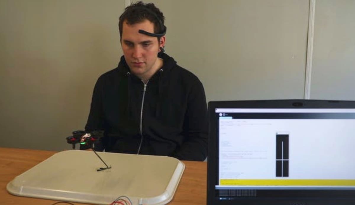 Imagen de Proyectos con Arduino / Proyectos de Arduino: Dron controlado con la mente