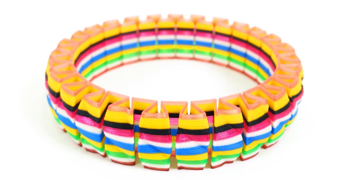 A multicolored print achieved by height-based manual filament swapping