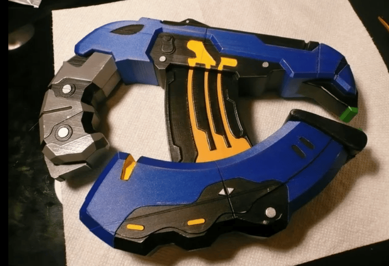 You'll have to imagine weaponized plasma rays shooting from this replica