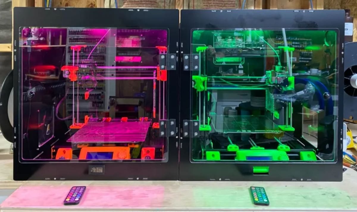 This enclosure works with the Prusa bear and MMU2S upgrade on an MK3S