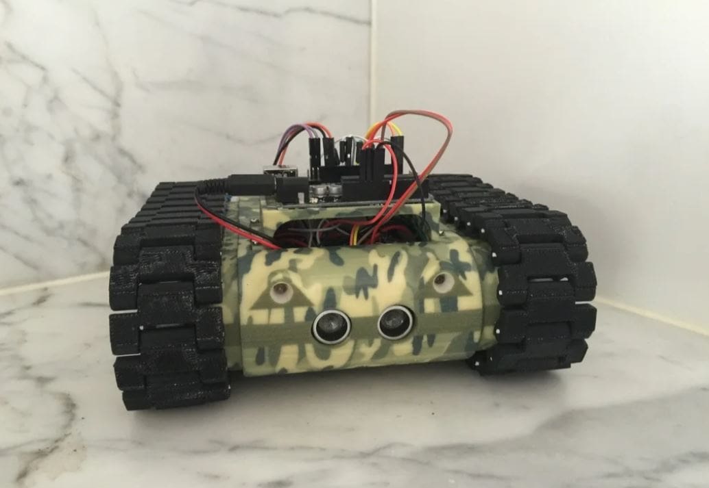This tank uses an RGB color sensor