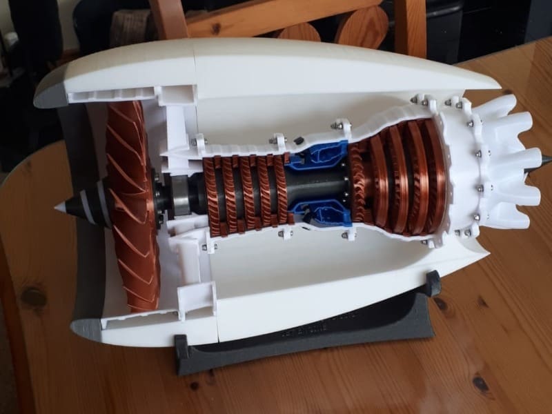 This design was created from scratch based on several different engines