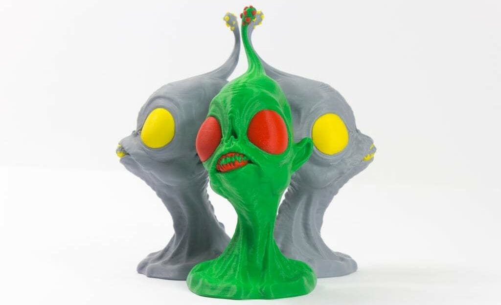 These alien heads are pretty spooky