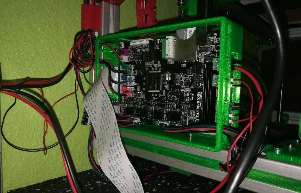The MKS Robin board allows for dual Z-axis motors or dual extrusion