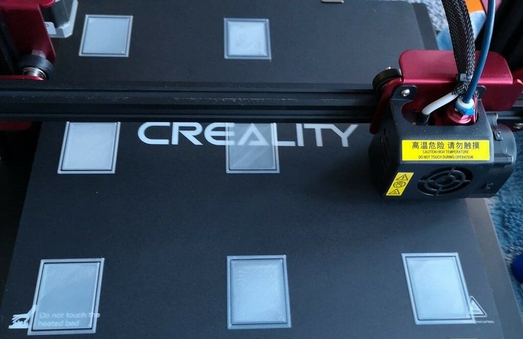 Hate bed leveling? This model can ease your pain