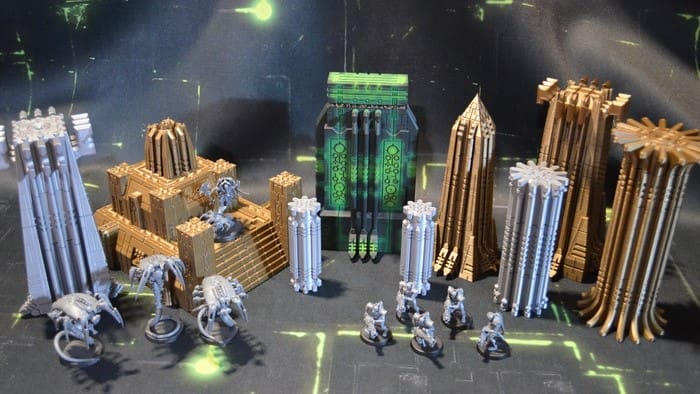 This scenery system can easily integrate with other scenery sets