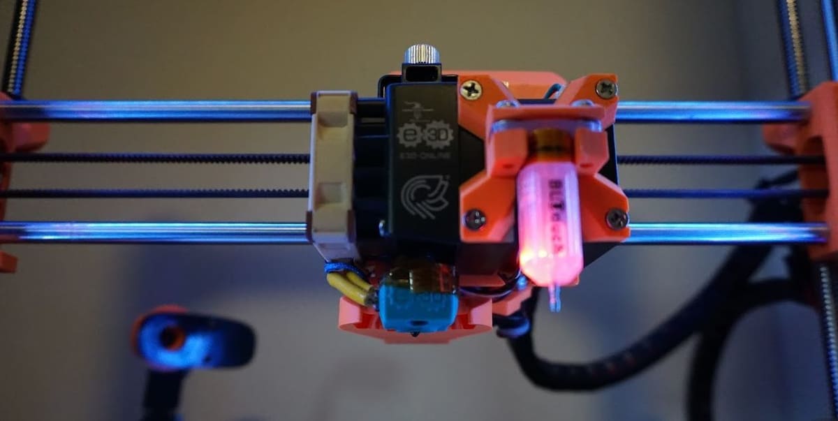 The E3D Hemera comes with an E3D V6 hot end