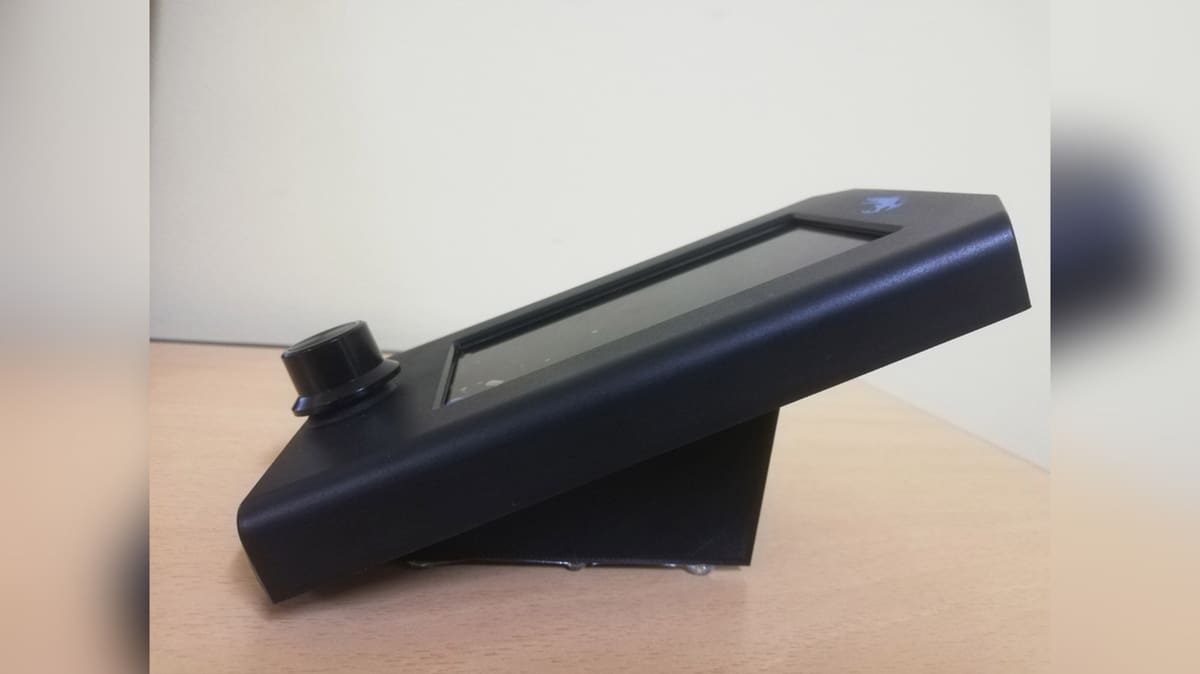 Bild von Die besten Creality Ender 3 (V2/Pro/Max/Neo) Upgrades : Bildschirm-Ständer