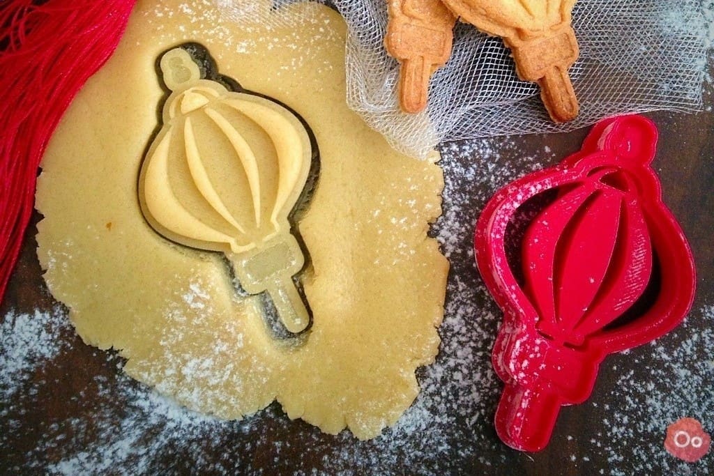 Lantern-shaped cookie cutters made with 3D modeling and printing