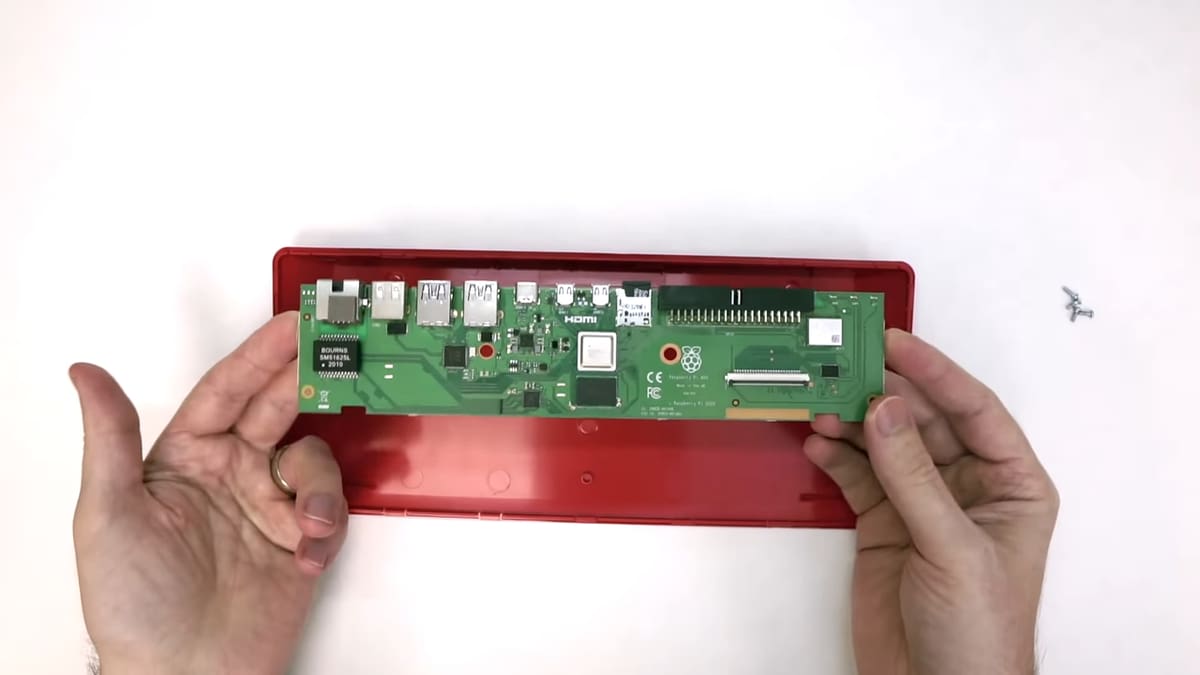 A view of the bare Pi 400 circuit board