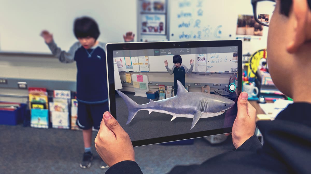 The Mixed Reality function of 3D Viewer is useful in a variety of applications