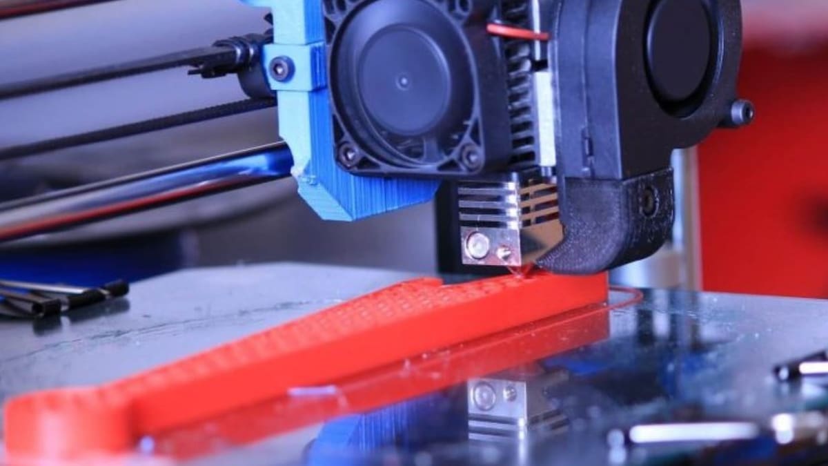 PLA and ABS can be printed at similar speeds