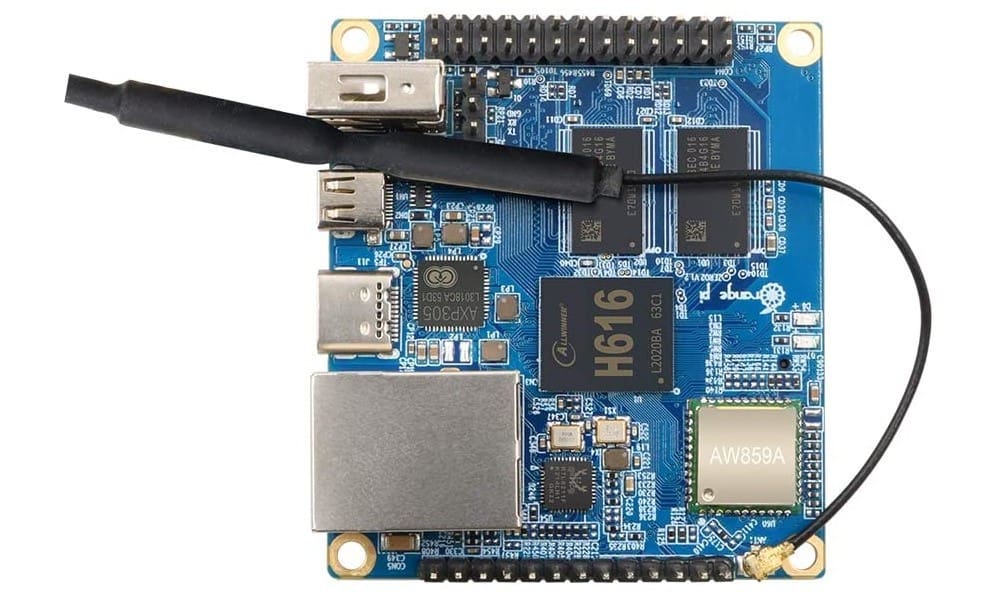 The Orange Pi Zero2 has dual-band Wi-Fi and comes with an antennae to improve connectivity