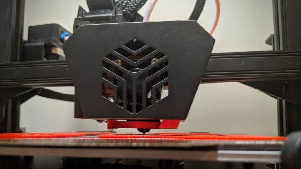 This cooling fan duct goes around the nozzle to provide even, encompassing cooling