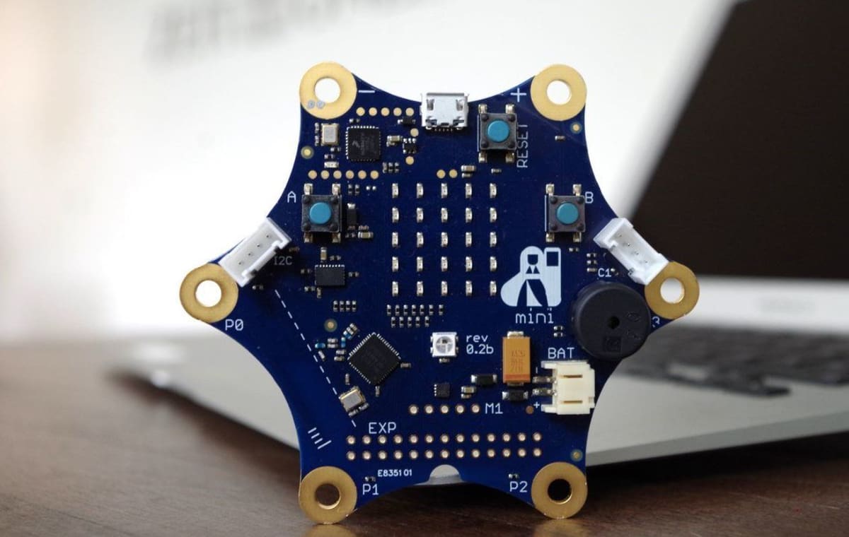 The Calliope Mini is in a hexagon shape and has more ports than the Micro:Bit V2